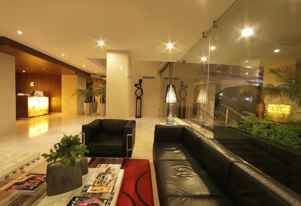 Wyndham Garden Kota Panama Bagian luar foto